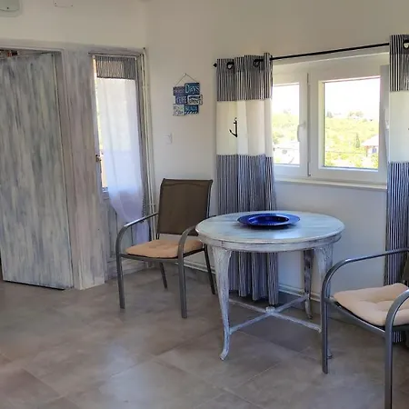 One Bedroom At 500 M Away From The With Sea View Balcony And Wifi Daire *