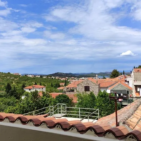 One Bedroom At 500 M Away From The With Sea View Balcony And Wifi *